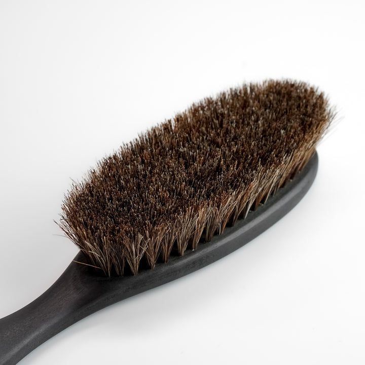 洋服ブラシ 馬毛【紗乃織刷毛】| M.MOWBRAY - エムモウブレイ