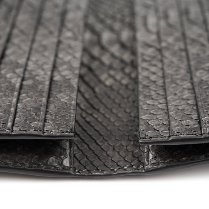 シ*ト様 KUBERA ブラックレザー 長財布 KUBERA 9981 1年保証 鮫桟革 長財布 ラウンドファスナー 鮫革 本